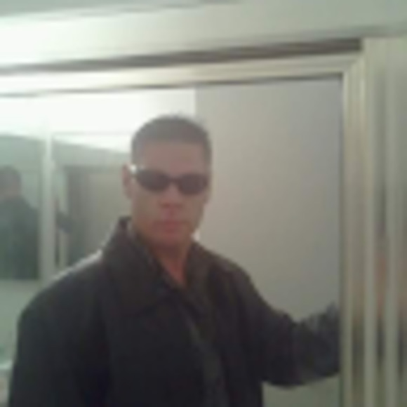 Meet your Posher, Robert - Picture 1 of 1